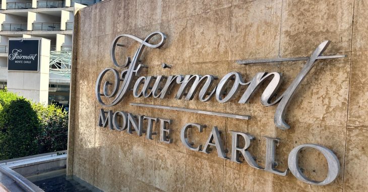 Immagine Degustazione di vini pregiati, menù gourmet ed una tombola per la serata di beneficienza all’Hotel Fairmont Monte-Carlo Immagine Degustazione di vini pregiati, menù gourmet ed una tombola per la serata di beneficienza all’Hotel Fairmont Monte-Carlo