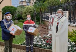 Immagine Il servizio di assistenza civile del V.E.O.S.P.S.S. ha donato le coperte isotermiche d’emergenza alla croce rossa monegasca 