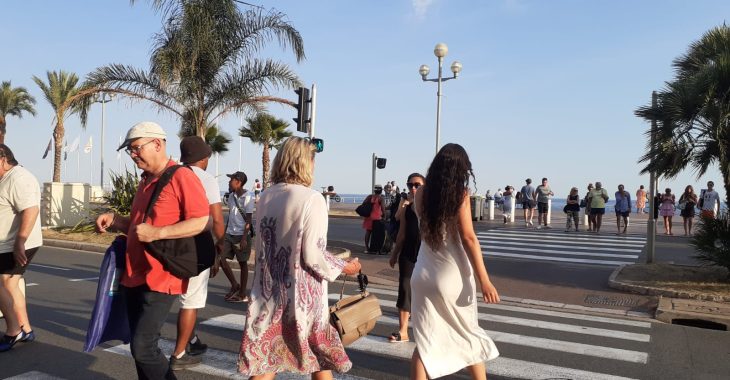 Immagine Costa Azzurra: il boom turistico è un bene ?
