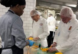Immagine Lo chef del Principe cucina per i meno fortunati a Washington