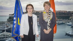 Immagine Isabelle BERRO-AMADEÏ incontra Donika GËRVALLA-SCHWARZ, Vice-Primo Ministro del Kosovo.