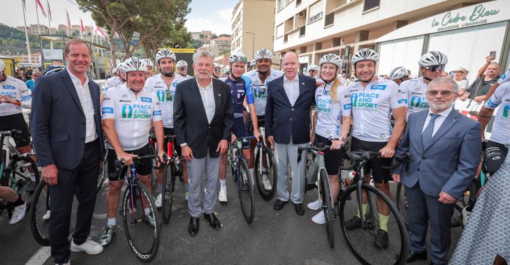 Immagine “Riding for Peace”: A bicycle parade to promote peace through sport