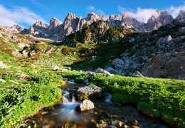 Immagine Cosa visitare nelle Alpi Marittime: Un Viaggio Tra Natura e Cultura