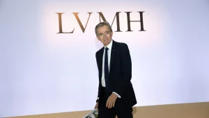 Immagine The History of LVMH: The Luxury Colossus