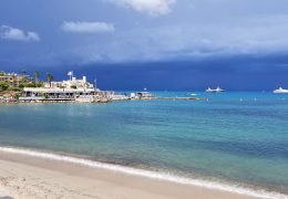 Immagine Le Spiagge Più Belle di Antibes: Un Paradiso Mediterraneo