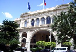 Immagine “La vie des plantes” at the Palais de l’Europe in Menton