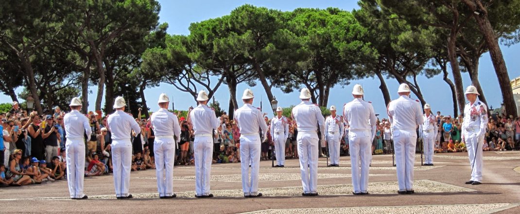 Immagine Il Cambio della Guardia a Monaco