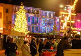 Immagine Natale a Saint-Tropez: Magia e Lusso sulla Costa Azzurra