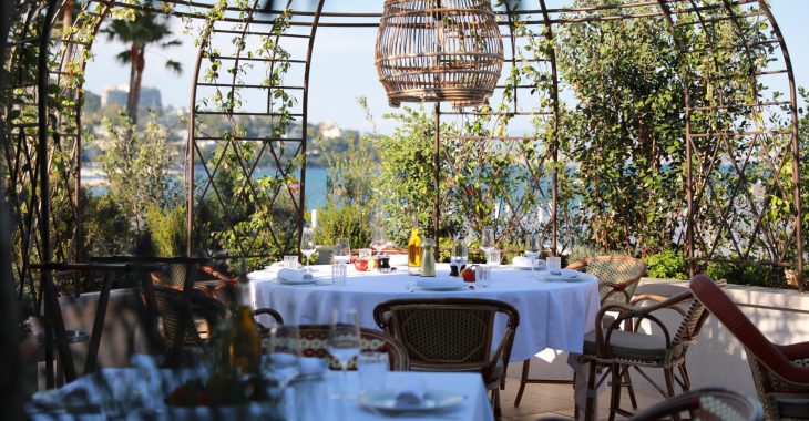 Immagine Les restaurants les plus romantiques de la Côte d’Azur : où l’amour rencontre la mer