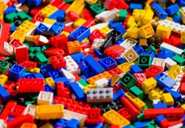 Immagine “Bricks Heroes Night”: un viaggio tra mattoncini e superpoteri all’Espace Léo Ferré