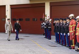 Immagine Il Comandante dell’Unità di Istruzione e Intervento della Sicurezza Civile n. 7 di Brignoles in visita ufficiale al Corpo dei Vigili del Fuoco di Monaco