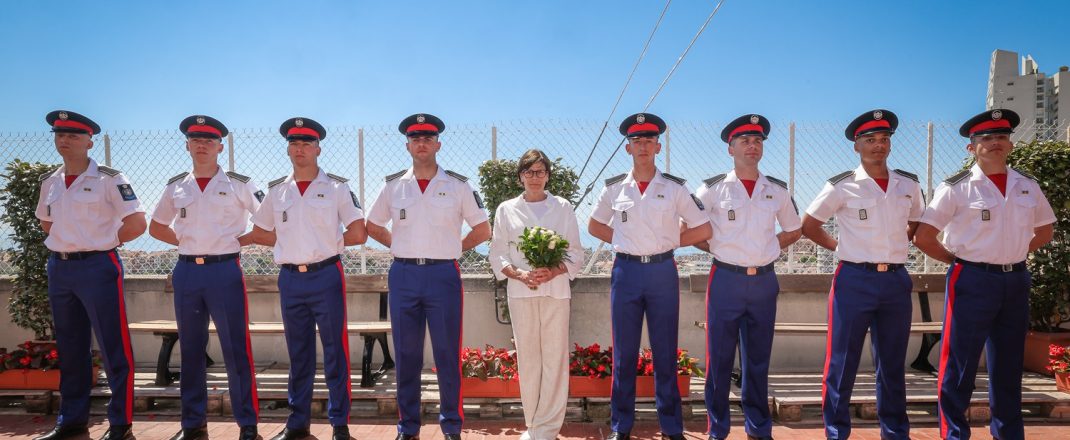 Immagine Cerimonia di presentazione al Vessillo, benedizione e consegna degli stemmi agli allievi Carabinieri della promozione “Némorin Lignon”.