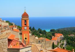 Immagine Soirées d’été à Roquebrune : Musique et Humour sous les Étoiles