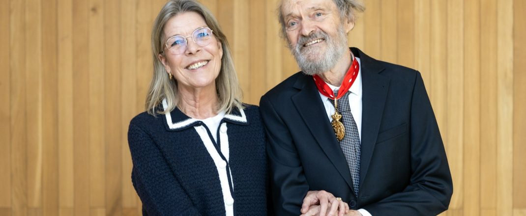 Immagine H.R.H. the Princess of Hanover presents the Cultural Merit to Arvo Pärt