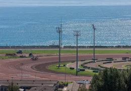 Immagine Estate in pista: spettacolo e tradizione all’Hippodrome di Cagnes-sur-Mer