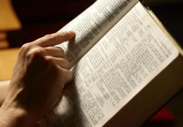 Immagine Le retour d’« Apérò Bible » à Monaco : un nouveau voyage entre paroles anciennes et convivialité moderne