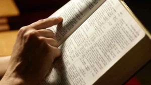 Immagine Le retour d’« Apérò Bible » à Monaco : un nouveau voyage entre paroles anciennes et convivialité moderne