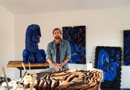 Immagine Ryan Schneider conquista la Citadelle: arte primitiva e tecnologia in dialogo