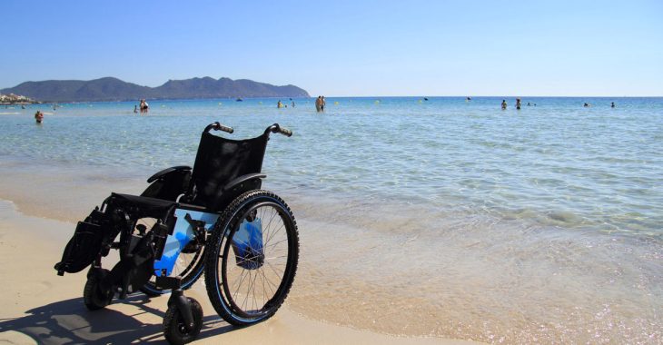 Immagine Costa Azzurra più accessibile: spiagge inclusive e servizi senza barriere