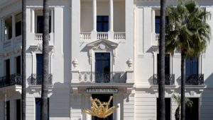 Immagine Cannes brilla con «Poussière d’étoiles»: le meraviglie di Jean-Michel Othoniel a La Malmaison
