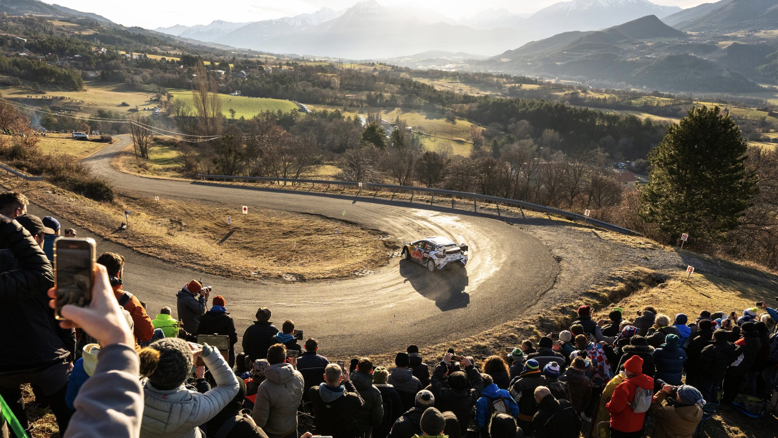Livre Collector Rallye Monte-Carlo – Édition Neuve – Beau Livre Illustré