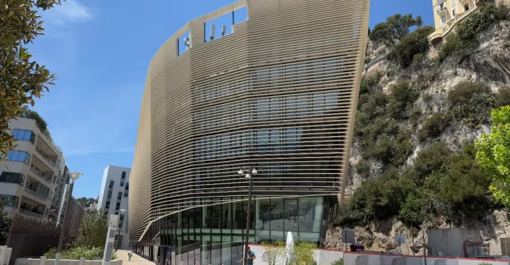 Immagine “Parlons Sciences”: Science Steps Out of the Laboratories and Meets the Public at the Caroline Media Library