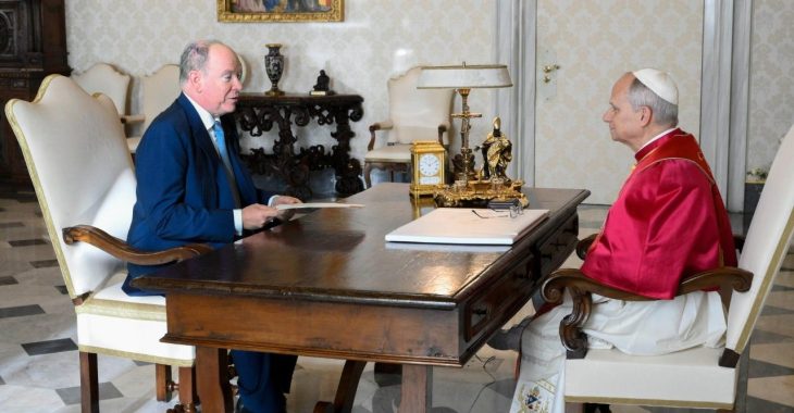 Immagine Monaco Awaits the Pope: A Visit That Could Make History