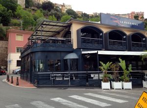 Immagine La Rascasse di Monaco riapre come Sport Bar: nuovo look sul Porto e omaggio alla Formula 1