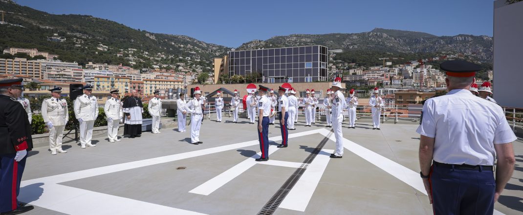 Immagine Cerimonia dei Carabinieri del Principe a Monaco: la Principessa Stéphanie consegna le insegne alla promozione “Jules Rigoard”