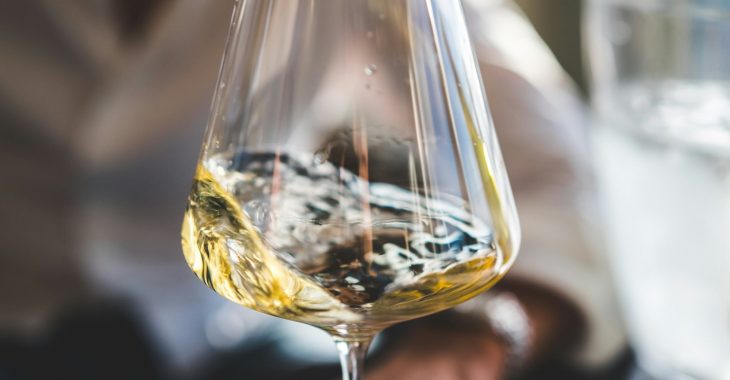 Immagine Dégustations de vins à Menton 2026: expérience œnotouristique en soirée entre vins aux agrumes et tradition provençale