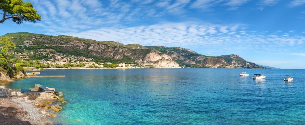 Immagine Costa Azzurra, 30 spiagge e 8 porti premiati con il Pavillon Bleu 2026: la Riviera si conferma destinazione d’eccellenza per il turismo sostenibile