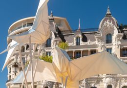 Immagine Monte-Carlo Glow Up 2026: origami giganti, installazioni artistiche e pop-up gourmet trasformano l’estate nel Principato
