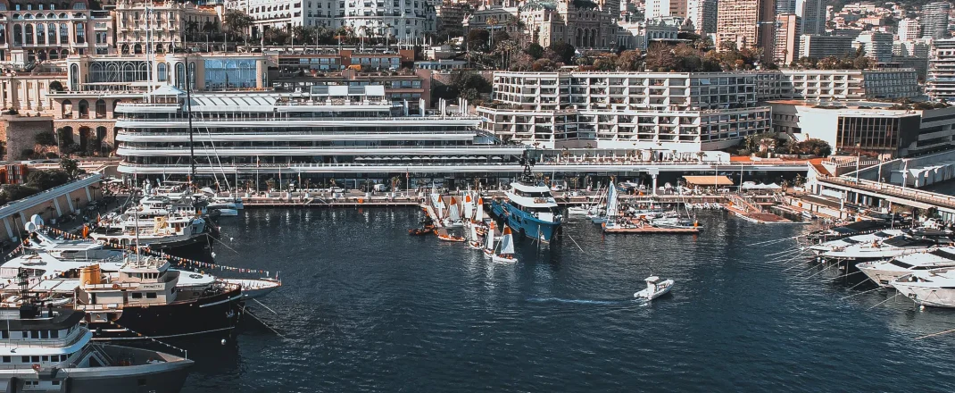 Immagine Yacht Club de Monaco: il Principe Alberto II presenta la strategia per il futuro tra innovazione, formazione e sostenibilità