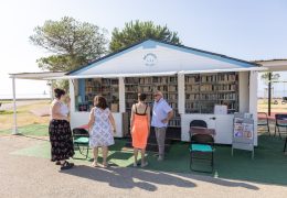 Immagine Menton Inaugurates the Fossan Beach Library: Free Reading by the Sea Until 29 August 2026