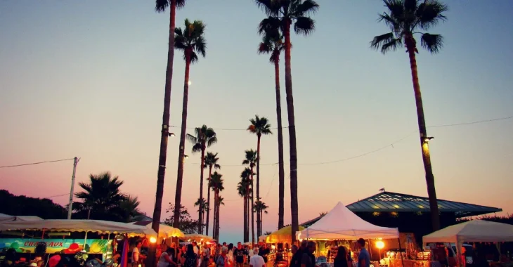 Immagine Menton Summer Night Market: Evening Shopping, Local Crafts and Creativity on the French Riviera