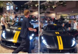Immagine Jannik Sinner aperçu à Monaco au volant de sa Ferrari 812 Competizione avant son retour sur le circuit ATP