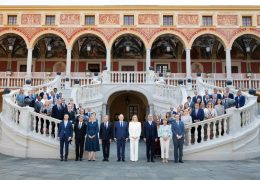 Immagine Monaco e Consiglio d’Europa: il Principe Alberto II e la Principessa Charlene ricevono gli ambasciatori a Palazzo